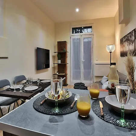 Apartament L'appart Chic - Terrasse - Proche Lyon & Tram Villeurbanne